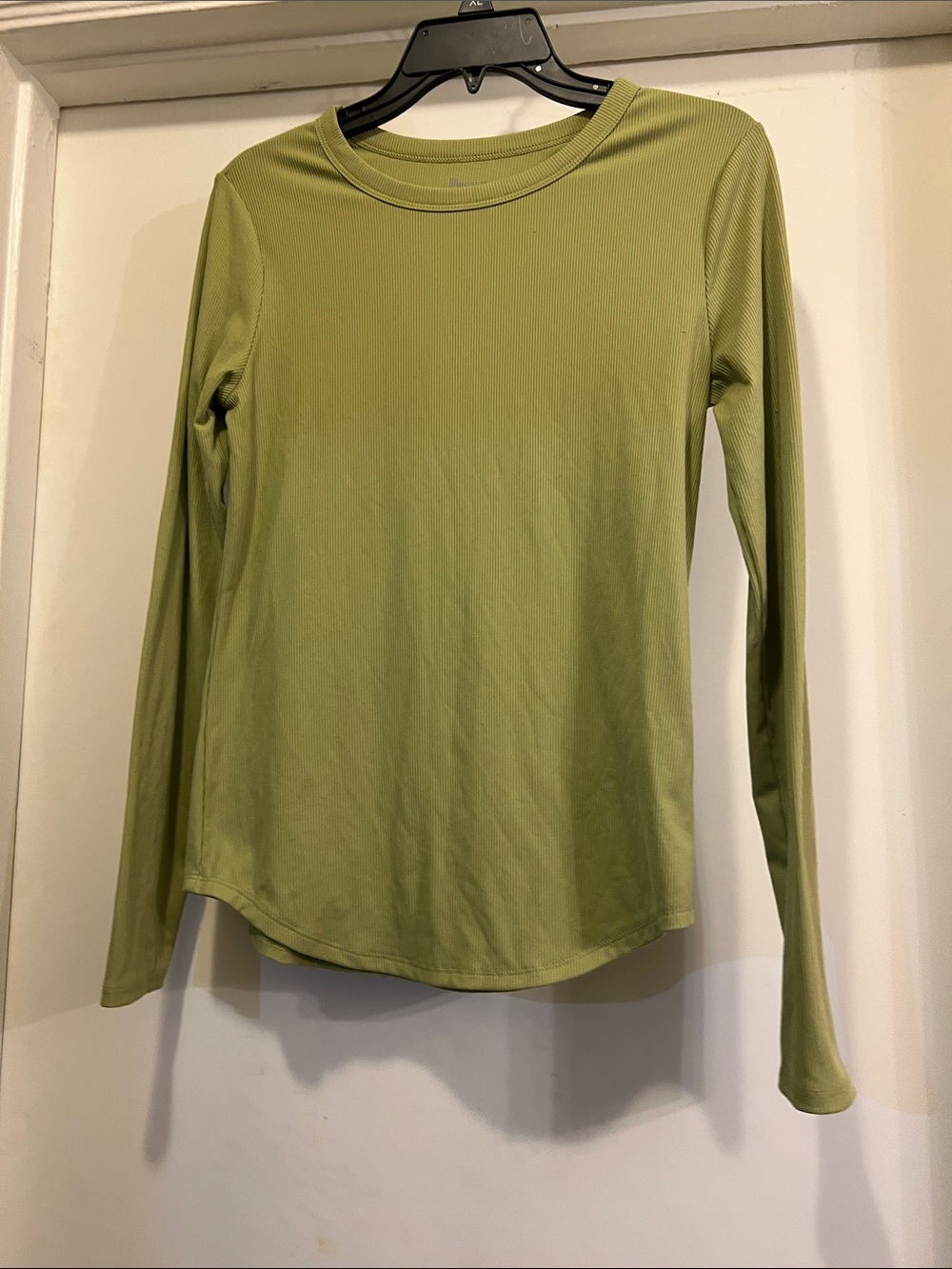 No Boundaries Olive Green Long-Sleeve Crewneck Tee